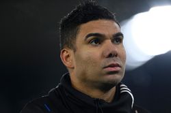 Casemiro trước nguy cơ bị treo giò lần thứ 3 mùa này