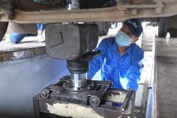 Phó thủ tướng: Huy động nhân lực đăng kiểm 'chi viện' Hà Nội, TP.HCM