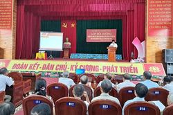 Tự phê bình và phê bình, nêu cao trách nhiệm chính trị của người đứng đầu