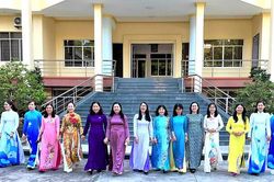 Những người dệt thêu non sông, gấm vóc Việt Nam