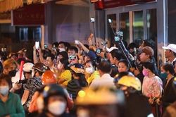 Thấy gì khi các streamer làm loạn?