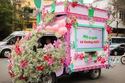 Thông điệp gửi mẹ qua chiếc chong chóng tuổi thơ