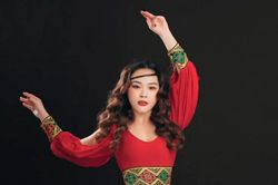 Sao mai 2019 Diệu Thúy làm mới 'Tình em'