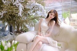Lộ bằng chứng Huỳnh Hiểu Minh đưa bạn gái hotgirl về ra mắt gia đình
