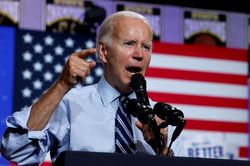 Ngân sách 6,8 nghìn tỷ USD của Tổng thống Biden tăng thuế đối với người giàu