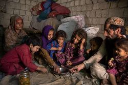 Hơn một nửa dân số của Afghanistan cần viện trợ nhân đạo để tiếp tục sinh sống