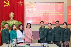 Tiếp nhận và trưng bày hiện vật liên quan đến Đại tướng Võ Nguyên Giáp