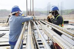 Thị trường vật liệu xây dựng kỳ vọng 'lực kéo' từ đầu tư công
