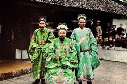 Khoản tiền thưởng đặc biệt dành cho quan thanh liêm xuất hiện lần đầu dưới triều đại nào?