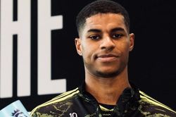Rashford đi vào lịch sử Premier League với thành tích không ngờ