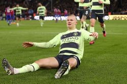 Haaland trừng phạt Palace, Man City quyết bám đuổi Arsenal, chưa từ bỏ Ngoại hạng Anh