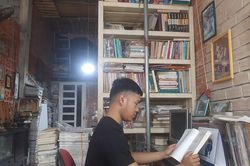 Nam sinh viên ngành kiến trúc xây thư viện cho người nghèo