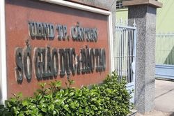 Gói thầu sai phạm tại Sở GD&ĐT: Công an Cần Thơ thông báo tìm người bán máy