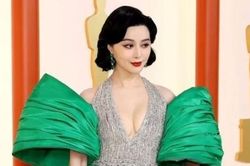 Phạm Băng Băng diện váy xẻ sâu đổ bộ thảm đỏ Oscar