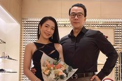 Ẩn ý mới nhất của ca sĩ Hà Thanh Xuân càng khiến CĐM tin rằng tin đồn rạn nứt với 'vua cá Koi' có cơ sở