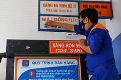 Xăng, dầu đồng loạt tăng giá