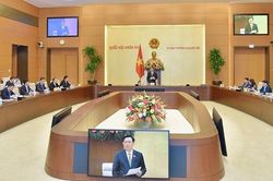 Chủ tịch Quốc hội Vương Đình Huệ tiếp các đại sứ, trưởng cơ quan đại diện Việt Nam ở nước ngoài