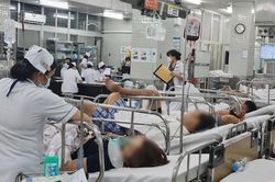 Quyết định 'không làm theo quy trình' cứu mạng người đàn ông bị nát thân dưới