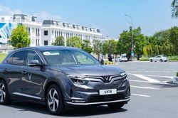 Taxi điện VinFast có gì khác biệt so với taxi chạy xăng?