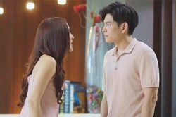Đi làm về, thấy mâm cơm nóng hổi đặt trên bàn mà tôi tức đến đỏ mặt
