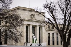 Vụ SVB sẽ khiến đường đi lãi suất của Fed thay đổi?