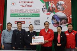 Tổng cục Hải quan trao 100 triệu đồng ủng hộ nhân dân ở Thổ Nhĩ Kỳ và Syria