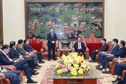 Chủ tịch Quốc hội: Hưng Yên cần tận dụng dư địa phát triển công nghiệp