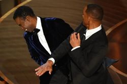 Will Smith không bị Viện Hàn lâm cấm hoàn toàn