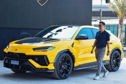 Trải nghiệm nhanh Lamborghini Urus Performante