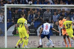 Khung thành 'cứu thua' 2 lần, Inter nhọc nhằn vào tứ kết Cúp C1 sau 12 năm