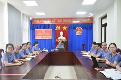 Chi bộ VKSND quận Sơn Trà sinh hoạt chuyên đề học tập và làm theo tư tưởng, đạo đức Hồ Chí Minh