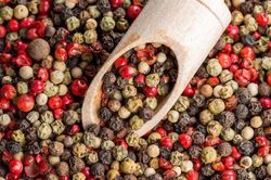 Tăng 500 đồng/kg, thị trường tiêu sôi động trở lại