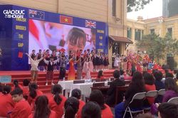 Học sinh Hà Nội hào hứng tại Festival tiếng Anh