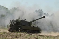 Video pháo tự hành Ukraine bị tập kích do kíp lái vô tình làm lộ nơi ẩn nấp