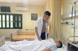 Bệnh nhân 14 tuổi phải cắt tinh hoàn sau 13 ngày truyền kháng sinh