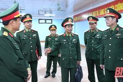 Bộ Tư lệnh Quân khu 7 tham quan Sở chỉ huy diễn tập khu vực phòng thủ tỉnh Thanh Hóa