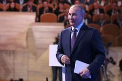 Ông Putin kêu gọi doanh nhân Nga đặt lòng yêu nước lên trên lợi nhuận