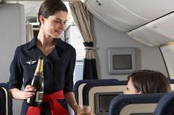 Thông điệp bí mật ẩn giấu trong đồng phục của tiếp viên hàng không