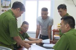Triệt phá đường dây vận chuyển ma túy xuyên quốc gia