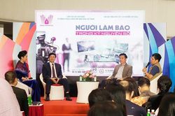 Làm báo hiện đại càng đòi hỏi sự cống hiến, dấn thân