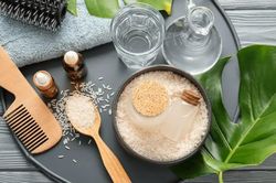 Lợi ích của nước vo gạo trong việc kích thích mọc tóc