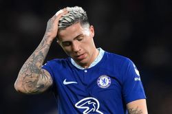 Felix và Havertz không sửa hết được sai lầm của hàng thủ, Chelsea bị ngắt mạch thắng