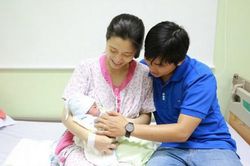 Đề xuất vợ sinh con, lao động nam được hưởng trợ cấp thai sản