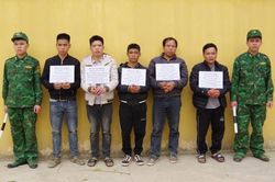Bắt nhóm đối tượng tổ chức cho người khác nhập cảnh trái phép