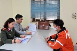 Thêm thanh niên bị xử phạt vì chuyển cuộc gọi đòi nợ đến đường dây nóng Bộ Công an