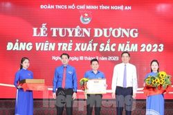 Tỉnh Đoàn Nghệ An tuyên dương đảng viên trẻ xuất sắc