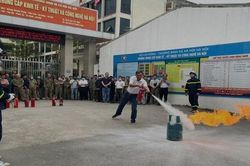 Hành trang quý chống 'giặc lửa' của 2.500 đội viên dân phòng