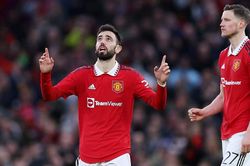Bruno Fernandes lập cú đúp, MU nhọc nhằn vượt qua Fulham để vào bán kết cúp FA