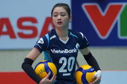 Hoa khôi Thu Hoài 'gánh team' và vẻ đẹp gây thương nhớ