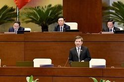Viện trưởng Lê Minh Trí trả lời thẳng, đúng và trúng những nội dung đại biểu Quốc hội chất vấn
